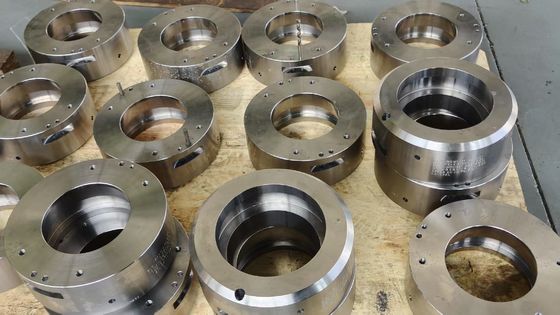 API 6 A Kepala casing untuk head tool dengan ACME Connection untuk head tool
